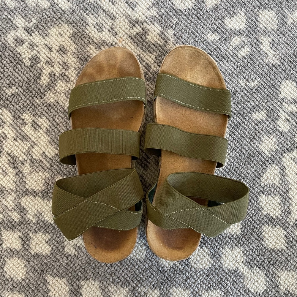 Steve Madden Platform Sandals